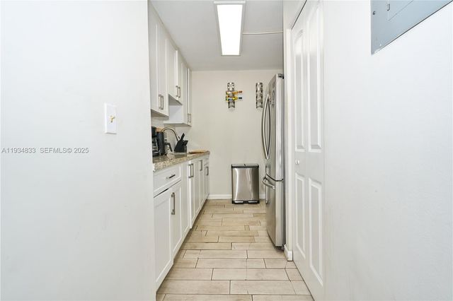 8240 SW 210th St 207, Cutler Bay, FL 33189