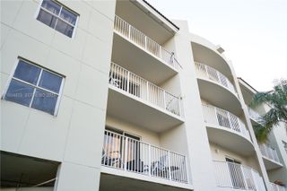 8240 SW 210th St 207, Cutler Bay, FL 33189