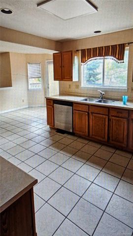 18566 E Greenwood Place, Aurora, CO 80013