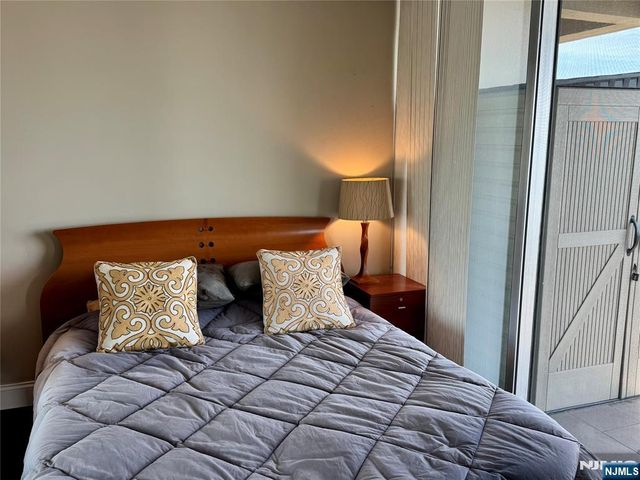 3 Horizon Road 1418, Fort Lee, NJ 07024