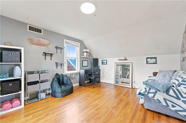 1711 Maine Avenue, West Mifflin, PA 15122