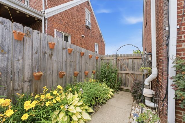 1711 Maine Avenue, West Mifflin, PA 15122