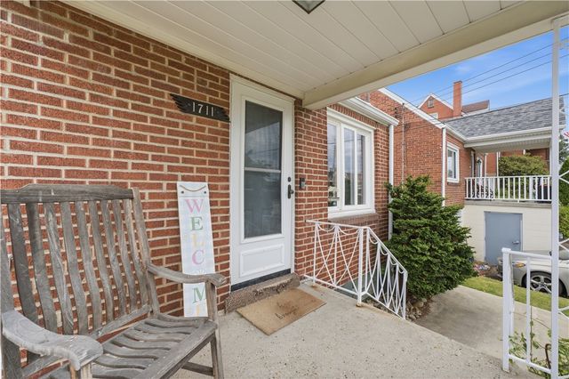 1711 Maine Avenue, West Mifflin, PA 15122