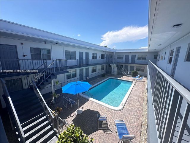 30 SE 4th Ave 116, Hallandale Beach, FL 33009