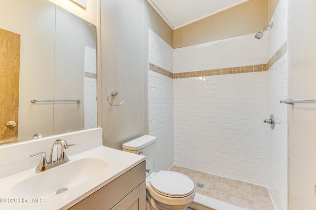 4690 Port Loop Road SE, Southport, NC 28461