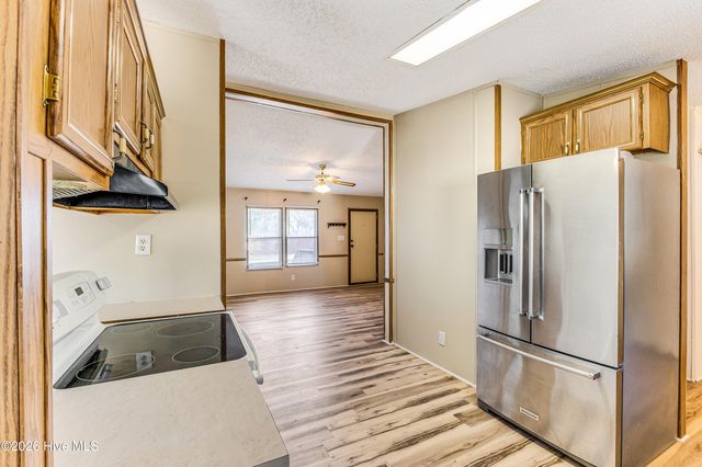 4690 Port Loop Road SE, Southport, NC 28461