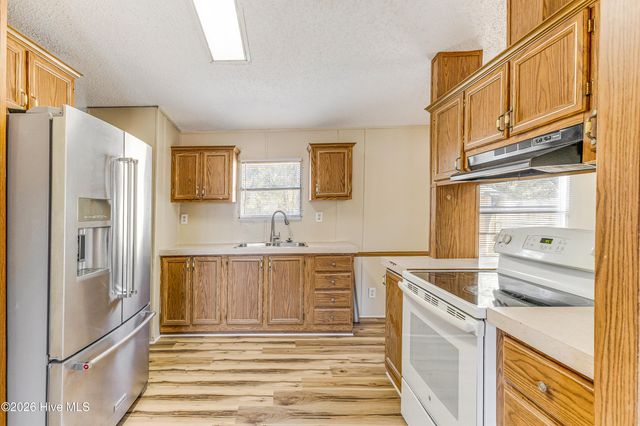 4690 Port Loop Road SE, Southport, NC 28461