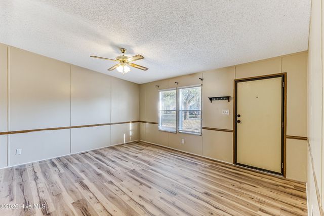4690 Port Loop Road SE, Southport, NC 28461