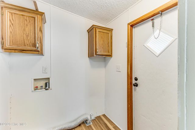 4690 Port Loop Road SE, Southport, NC 28461