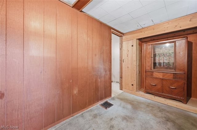 301 Porter Avenue, Campbell, OH 44405