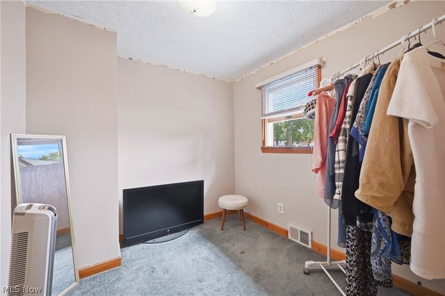 301 Porter Avenue, Campbell, OH 44405