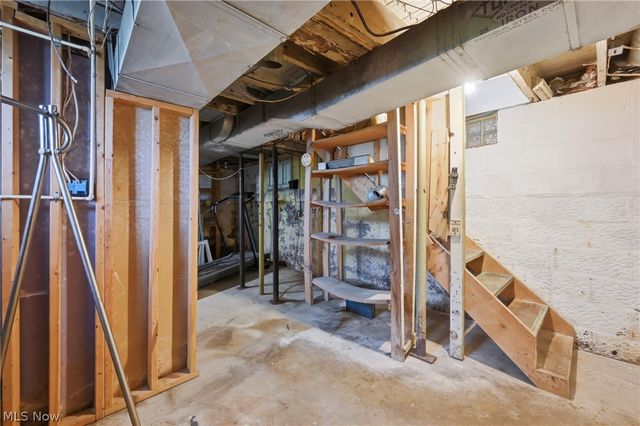 301 Porter Avenue, Campbell, OH 44405