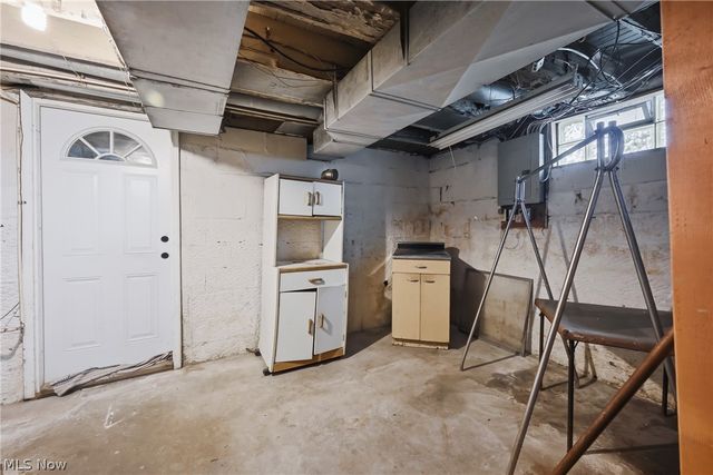 301 Porter Avenue, Campbell, OH 44405