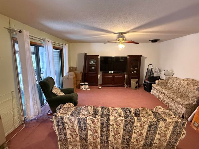 64 Bayberry Lane, South Burlington, VT 05403