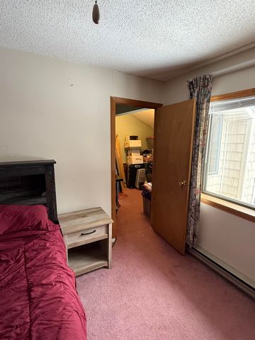 64 Bayberry Lane, South Burlington, VT 05403