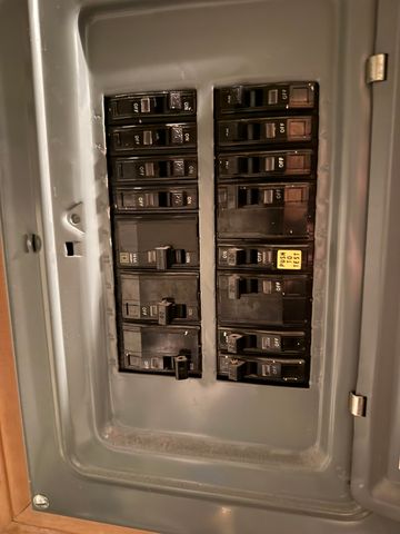 64 Bayberry Lane, South Burlington, VT 05403