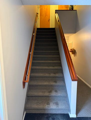 64 Bayberry Lane, South Burlington, VT 05403