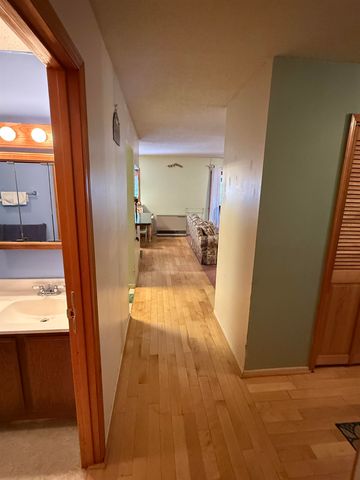 64 Bayberry Lane, South Burlington, VT 05403