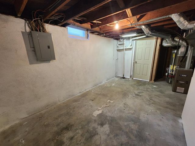 2645 S Mead St, Wichita, KS 67216