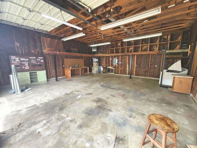 2645 S Mead St, Wichita, KS 67216