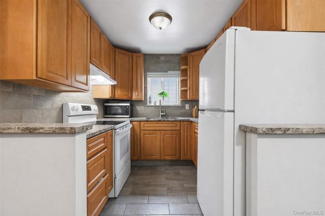 1677 Unionport Road, Bronx, NY 10462