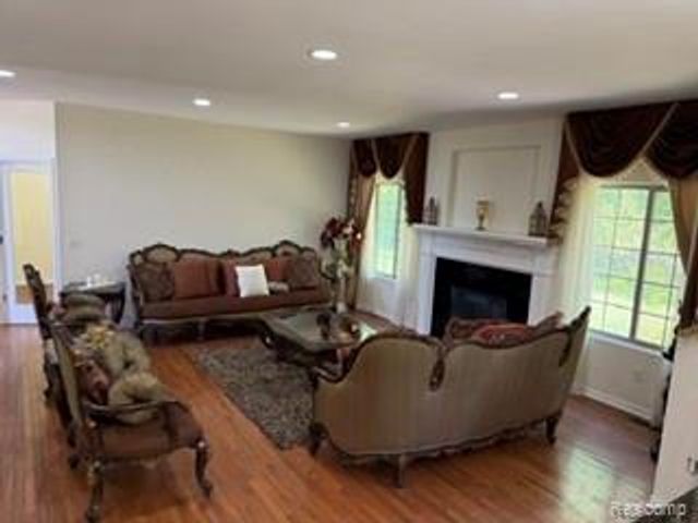 4853 Vinewood Drive, Sterling Heights, MI 48314