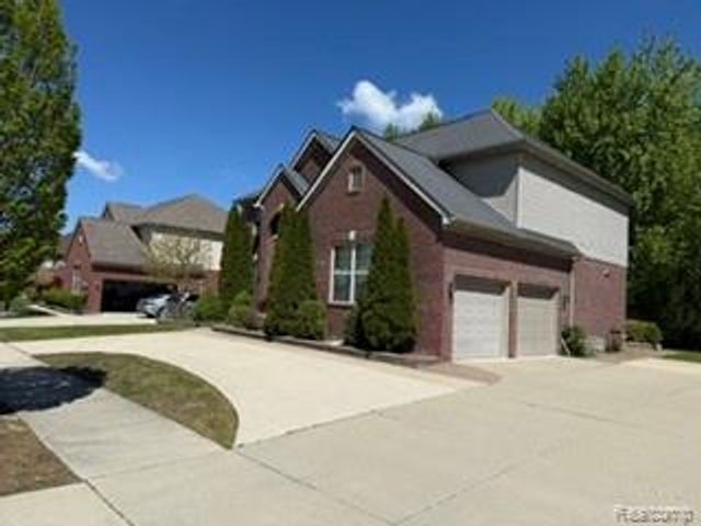 4853 Vinewood Drive, Sterling Heights, MI 48314