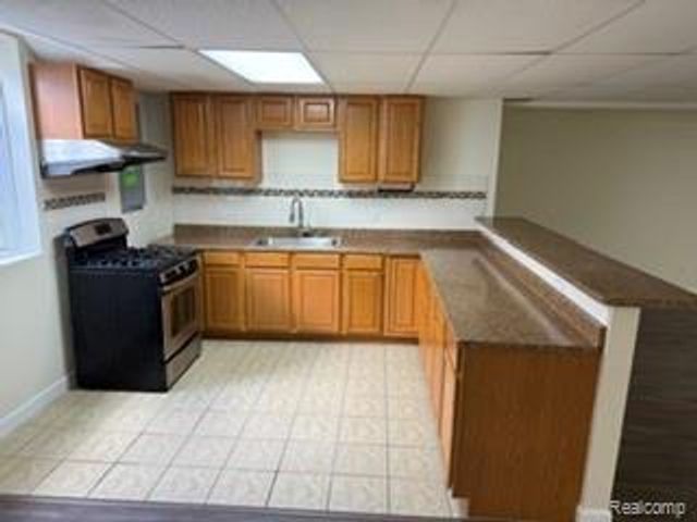 4853 Vinewood Drive, Sterling Heights, MI 48314
