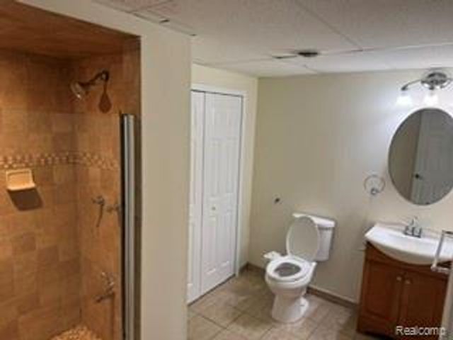4853 Vinewood Drive, Sterling Heights, MI 48314