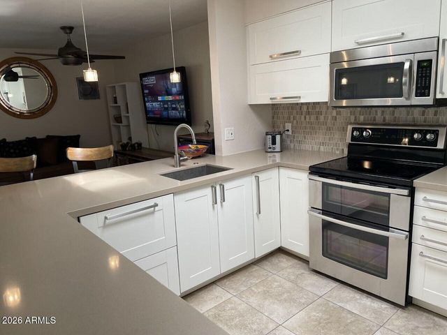 524 W COLGATE Drive, Tempe, AZ 85283