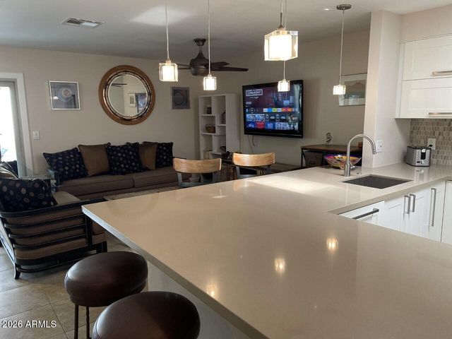 524 W COLGATE Drive, Tempe, AZ 85283