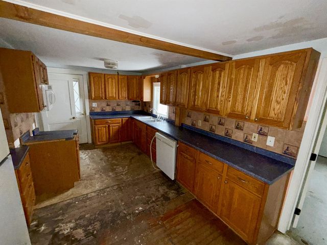 48 Jackson Street, Laconia, NH 03246