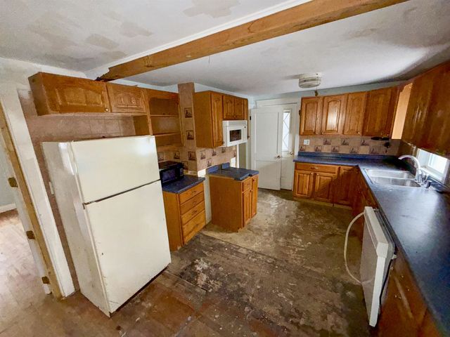 48 Jackson Street, Laconia, NH 03246