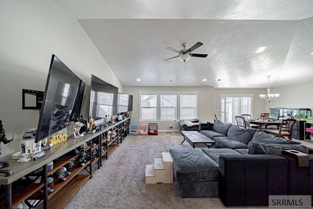 1250 N Bent Grass Drive, Ammon, ID 83406