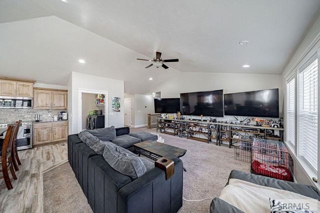 1250 N Bent Grass Drive, Ammon, ID 83406