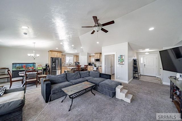 1250 N Bent Grass Drive, Ammon, ID 83406