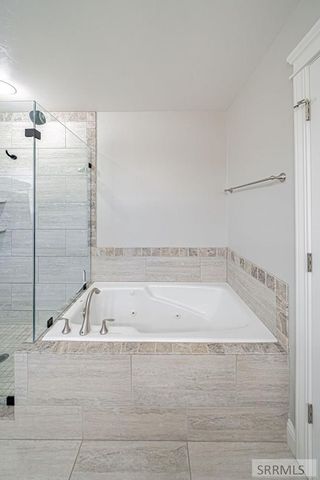 1250 N Bent Grass Drive, Ammon, ID 83406