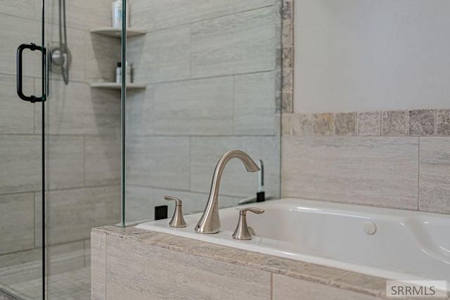 1250 N Bent Grass Drive, Ammon, ID 83406