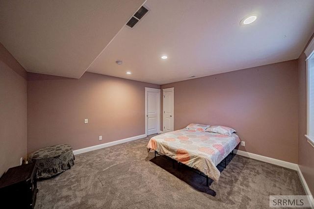 1250 N Bent Grass Drive, Ammon, ID 83406