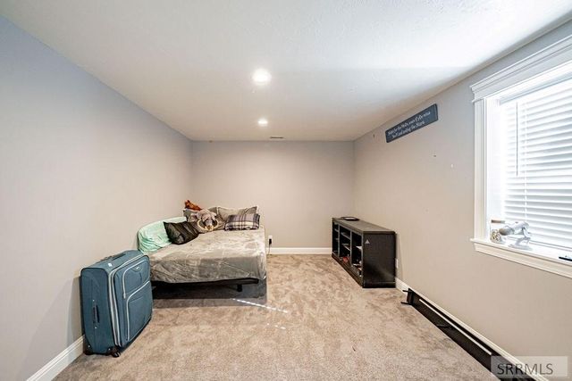 1250 N Bent Grass Drive, Ammon, ID 83406