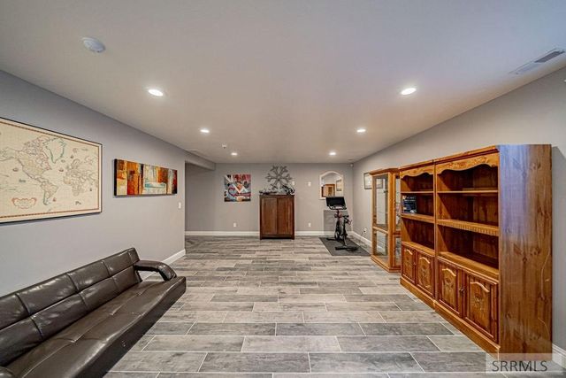 1250 N Bent Grass Drive, Ammon, ID 83406