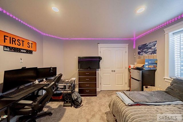 1250 N Bent Grass Drive, Ammon, ID 83406