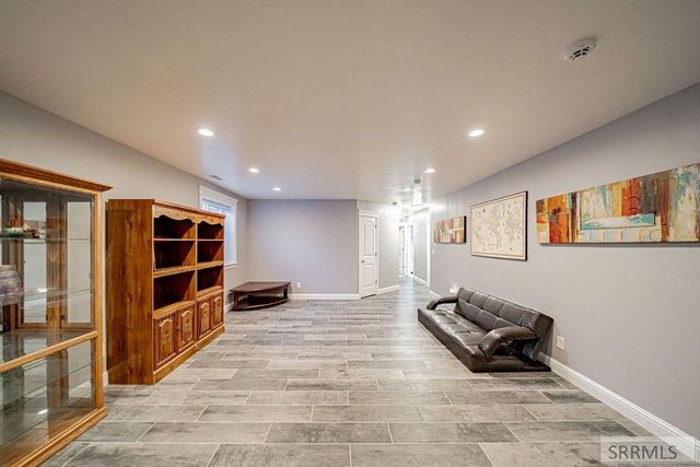 1250 N Bent Grass Drive, Ammon, ID 83406