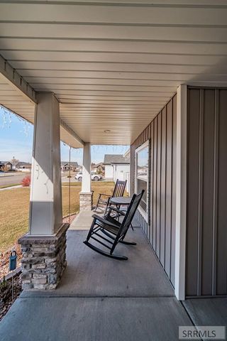 1250 N Bent Grass Drive, Ammon, ID 83406