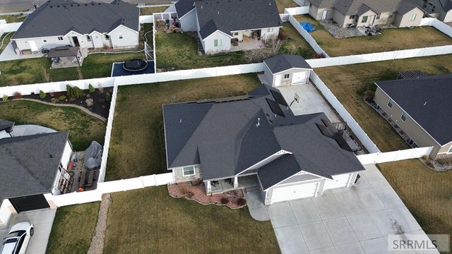 1250 N Bent Grass Drive, Ammon, ID 83406