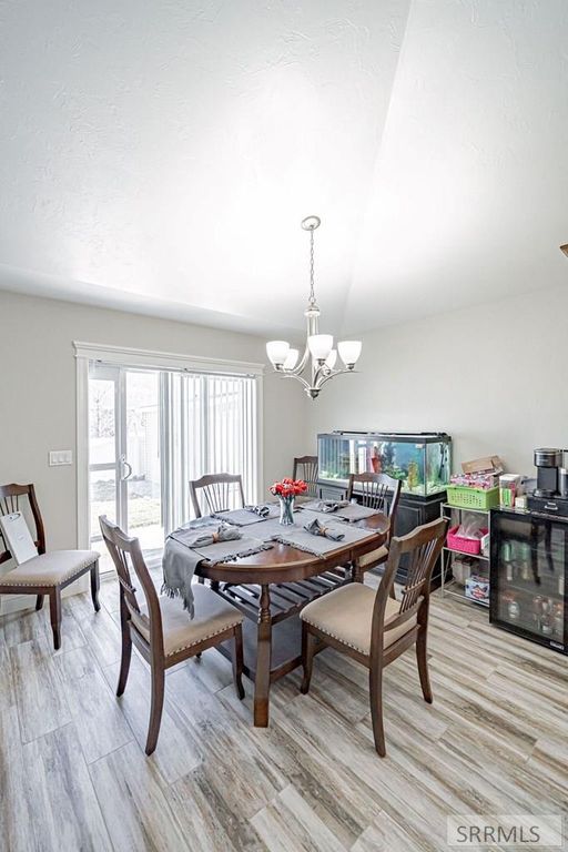 Image 23 of property listing at 1250 N Bent Grass Drive, Ammon, ID 83406