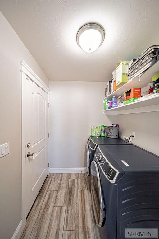 Image 28 of property listing at 1250 N Bent Grass Drive, Ammon, ID 83406