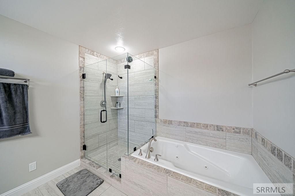 Image 35 of property listing at 1250 N Bent Grass Drive, Ammon, ID 83406