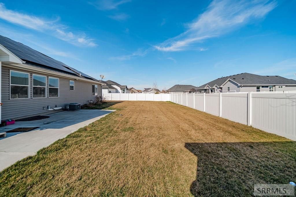Image 70 of property listing at 1250 N Bent Grass Drive, Ammon, ID 83406