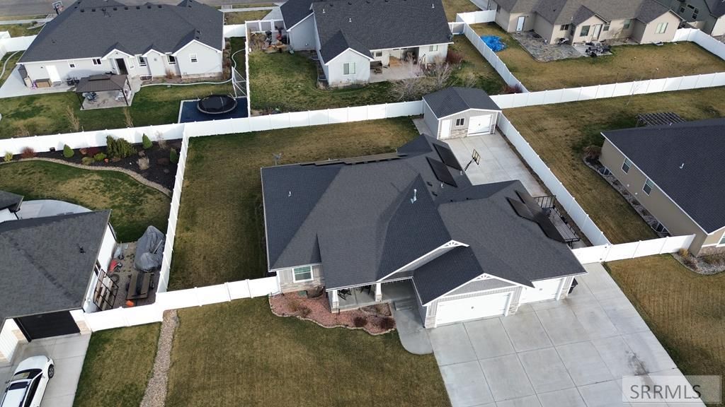 Image 78 of property listing at 1250 N Bent Grass Drive, Ammon, ID 83406